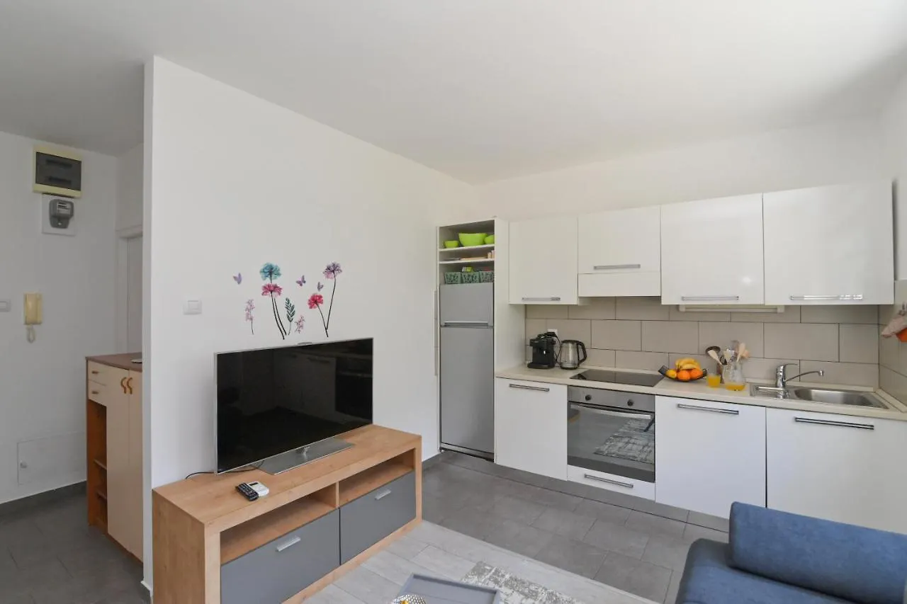 Apartment With Balcony Fiume Di Sogni Croatia