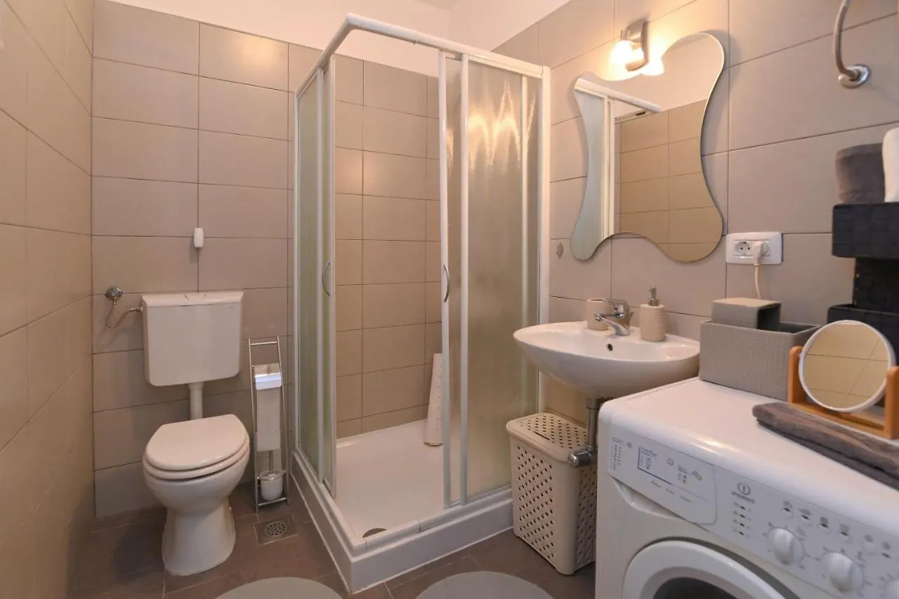 Apartment With Balcony Fiume Di Sogni